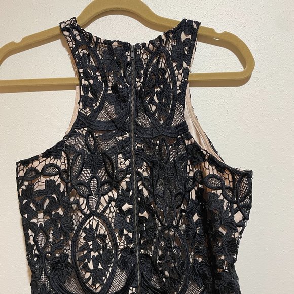 Lovers + Friends Caspian Lace Dress - Picture 11 of 14